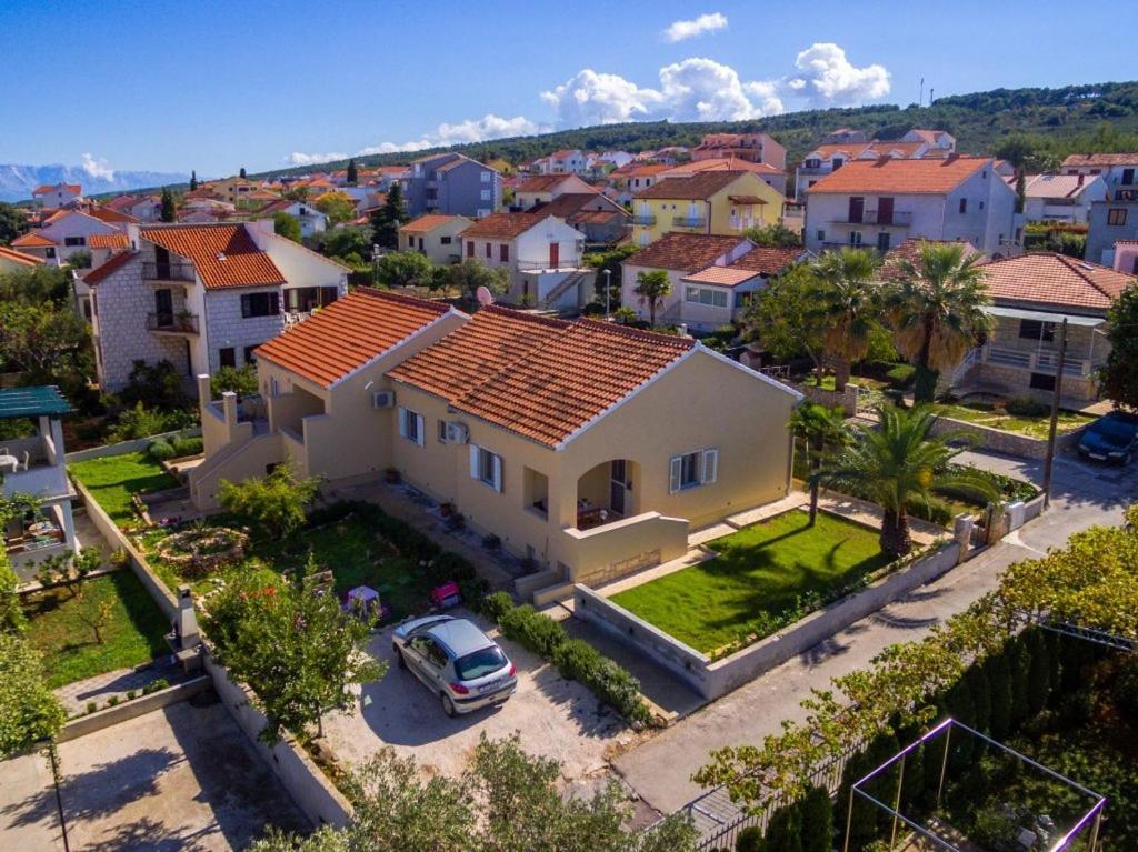 Apartments With A Parking Space Supetar, Brac - 16294 Luaran gambar