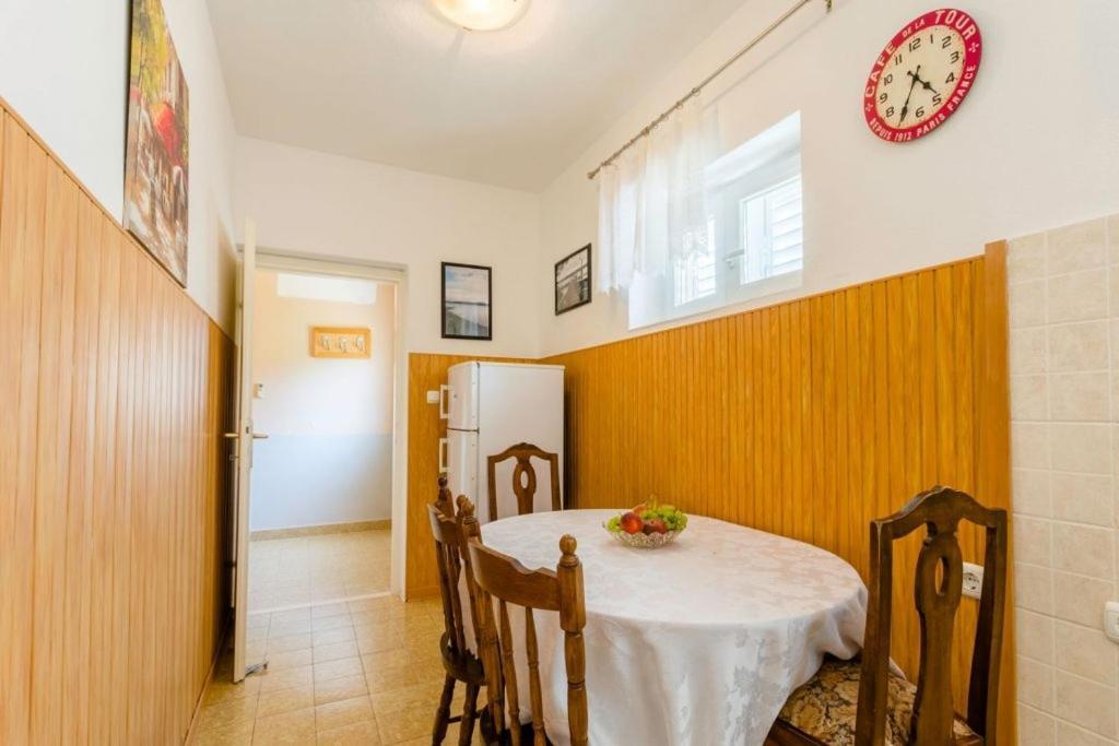 Apartments With A Parking Space Supetar, Brac - 16294 Luaran gambar