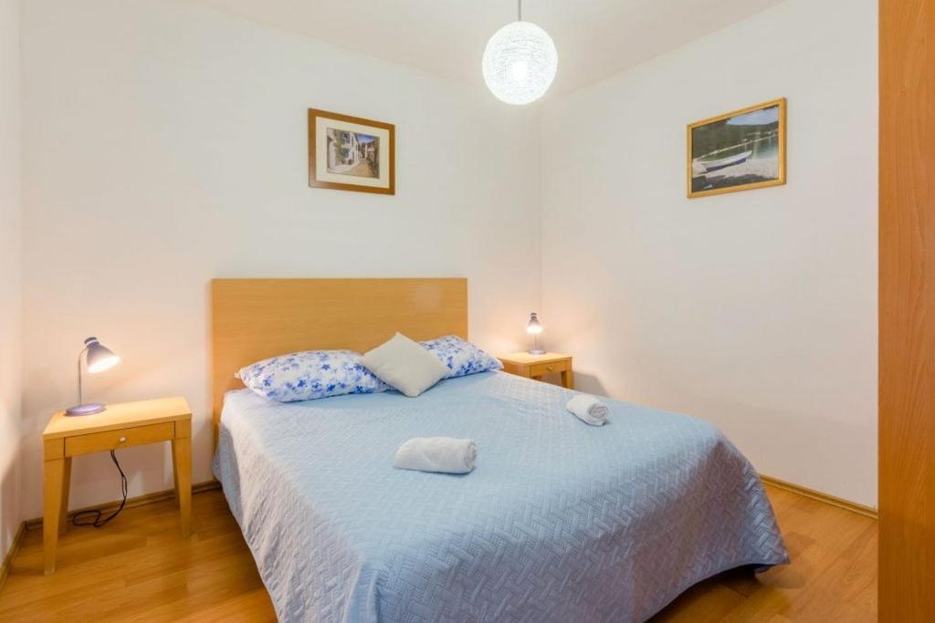 Apartments With A Parking Space Supetar, Brac - 16294 Luaran gambar